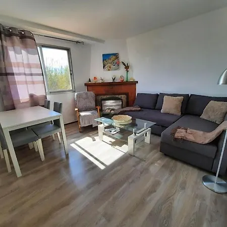 Flat With Heated Pool Near