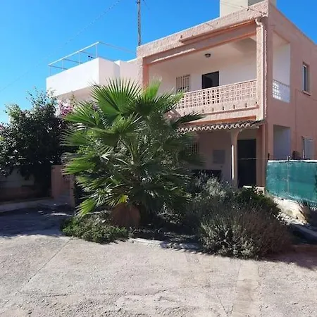 Flat With Heated Pool Near Апартаменты *
