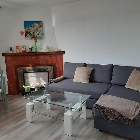 Flat With Heated Pool Near