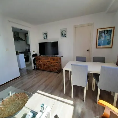 Flat With Heated Pool Near Гандия